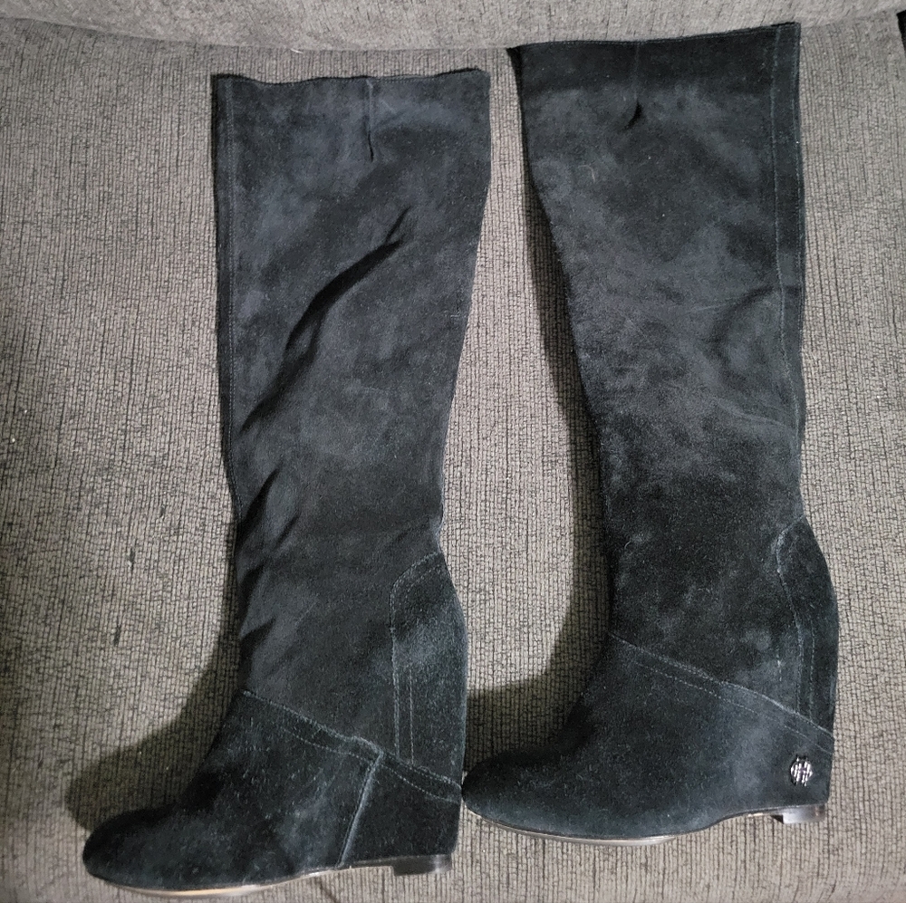 House Of Harlow 1960 Simona Black Suede Wedge Boots SZ 38.5 NWOB